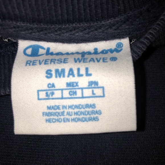champion crewneck - Picture 2 of 2